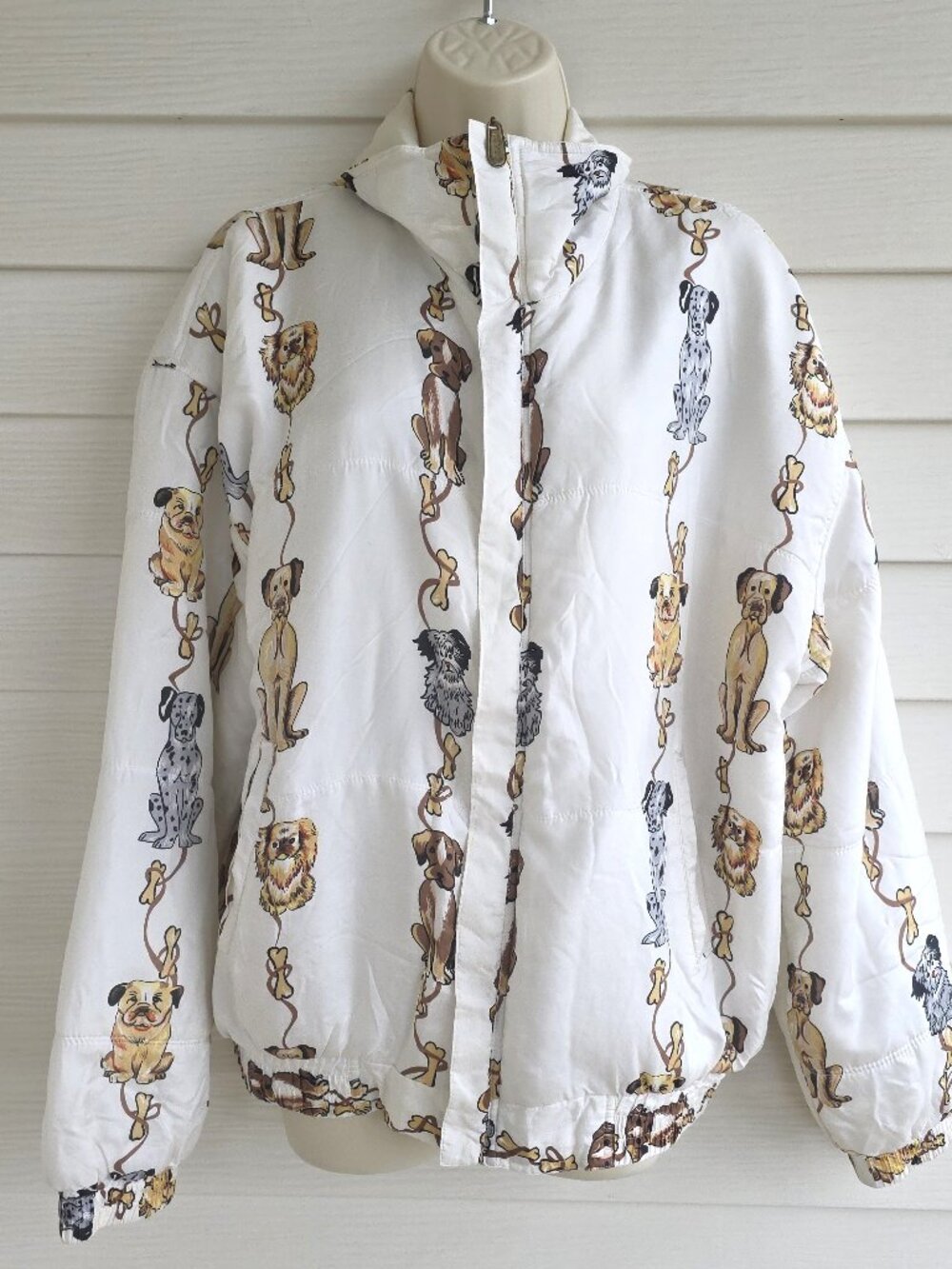 Vintage 90s Coaco Silk dog themed lightweight puffer jacket